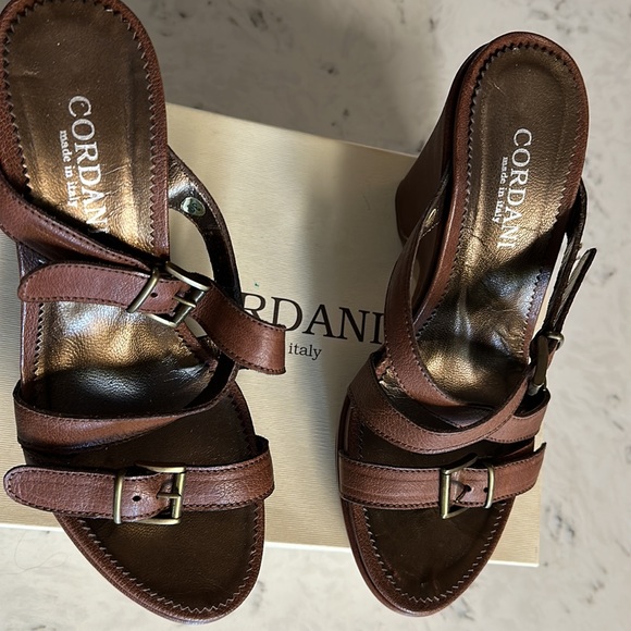 Cordani Brown Leather Wedge Platform Heel shoes - Picture 4 of 4